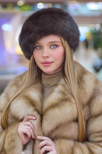 Берет из меха соболя (темный)